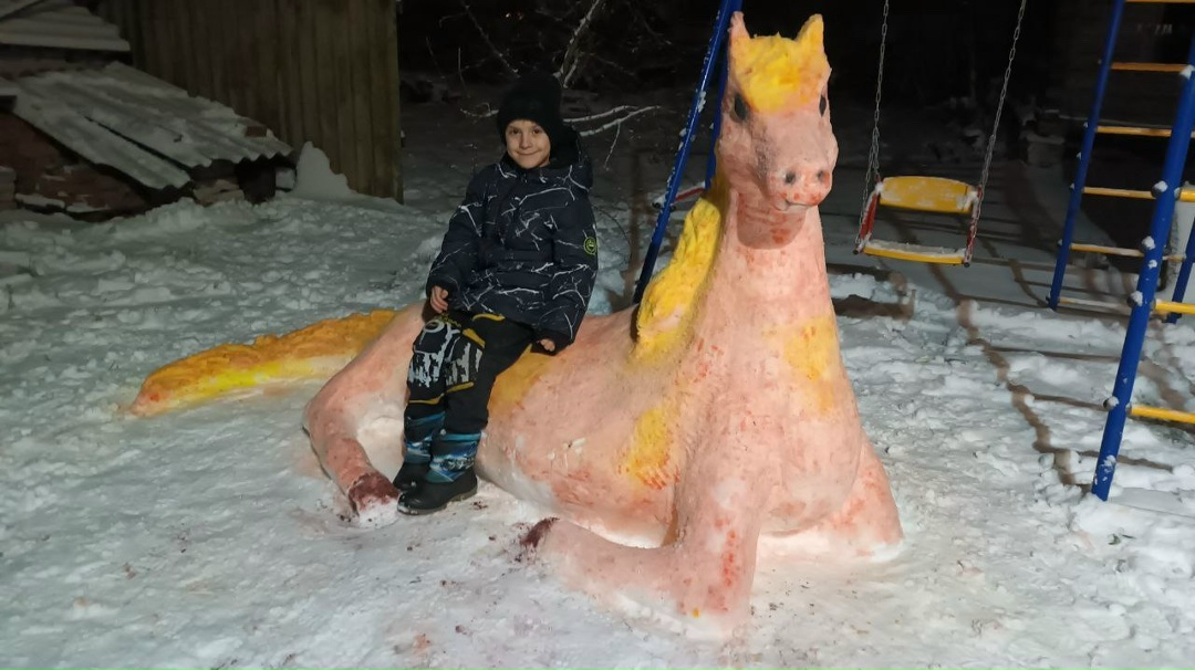 Новогодние праздники - это время тепла и настоящих чудес, которые мы создаем своими руками