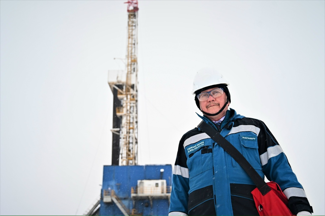 Новый год и новую рабочую неделю начинаем вместе с Валерием Андиряковым — главным энергетиком бурового предприятия «Татнефти».