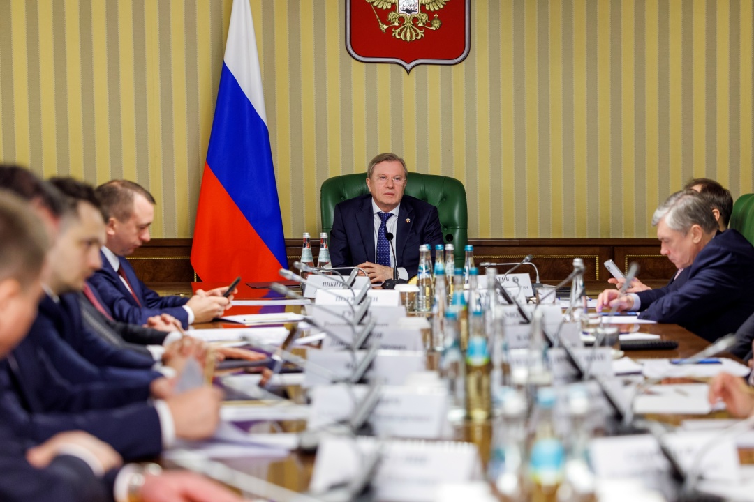 Виталий Савельев провел совещание, посвященное работе Московского авиаузла в период новогодних праздников.