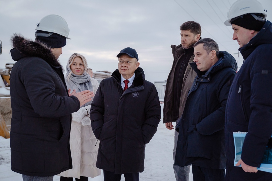 Глава Минстроя России Ирек Файзуллин посетил с рабочей поездкой Курскую область.