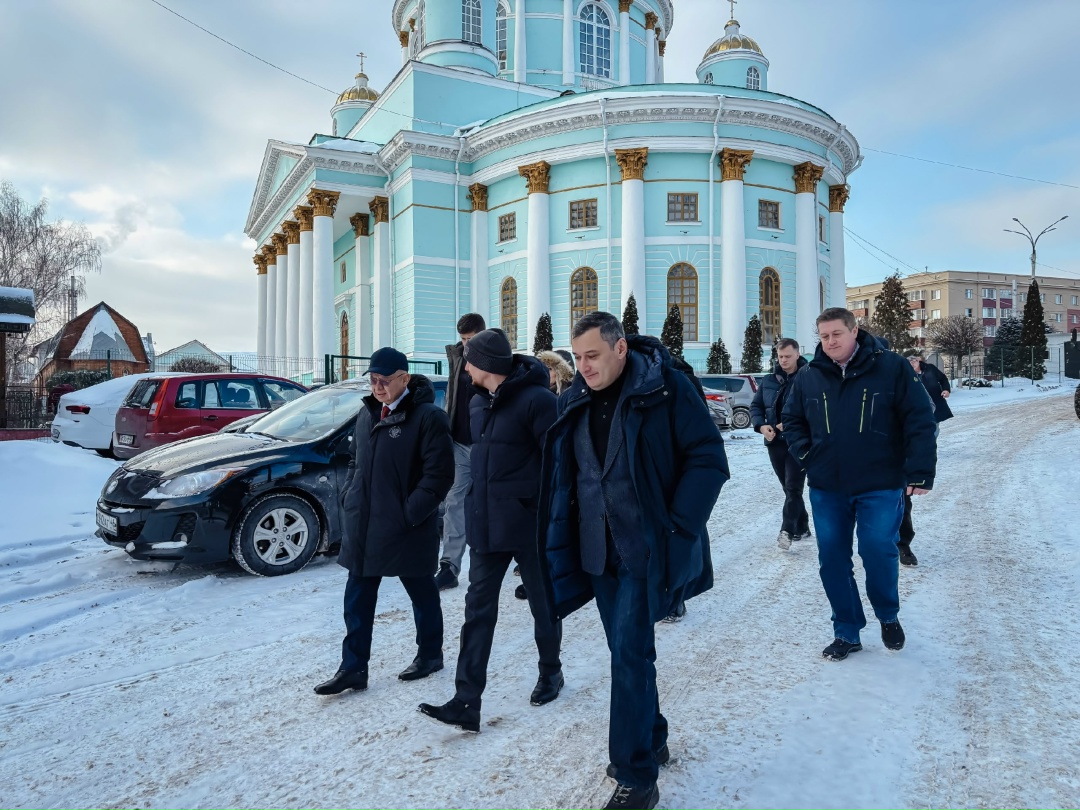 Глава Минстроя России Ирек Файзуллин посетил с рабочим визитом Курскую область