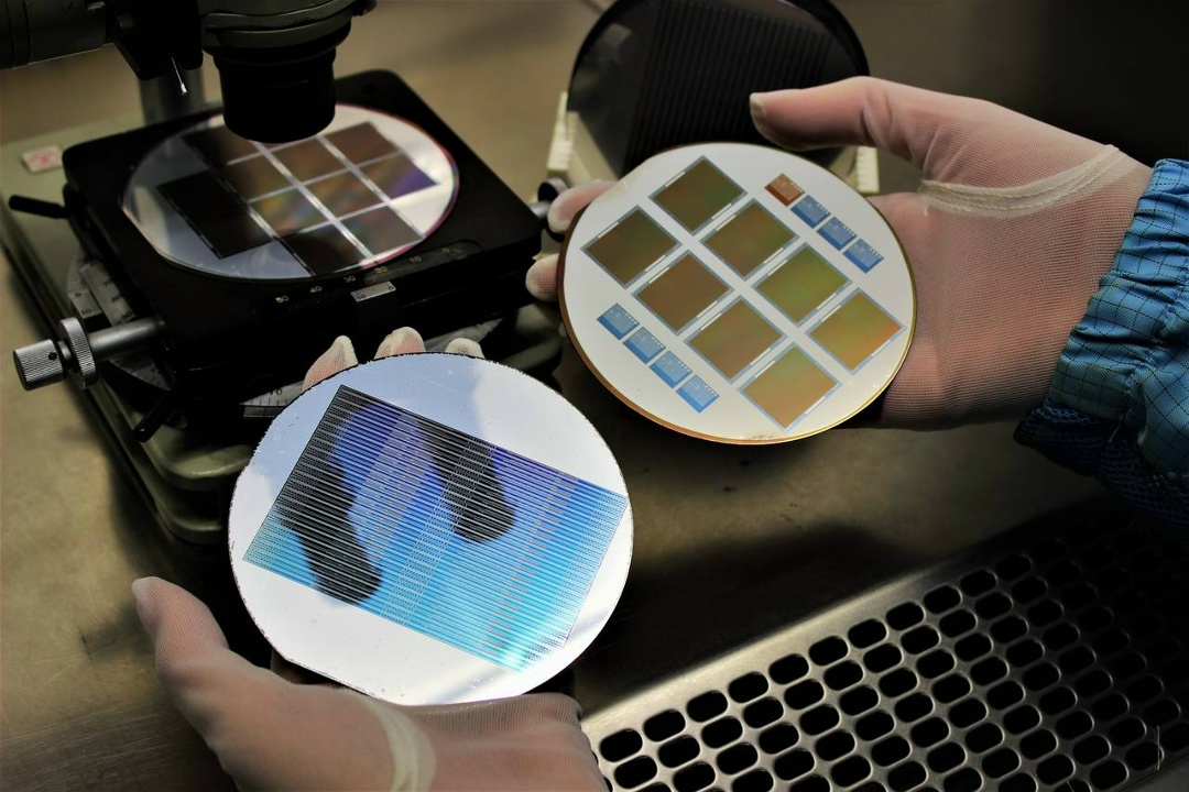 Одно из ведущих предприятий России, которое производит телевизионные фотоэлектронные приборы, недавно отпраздновало юбилей.