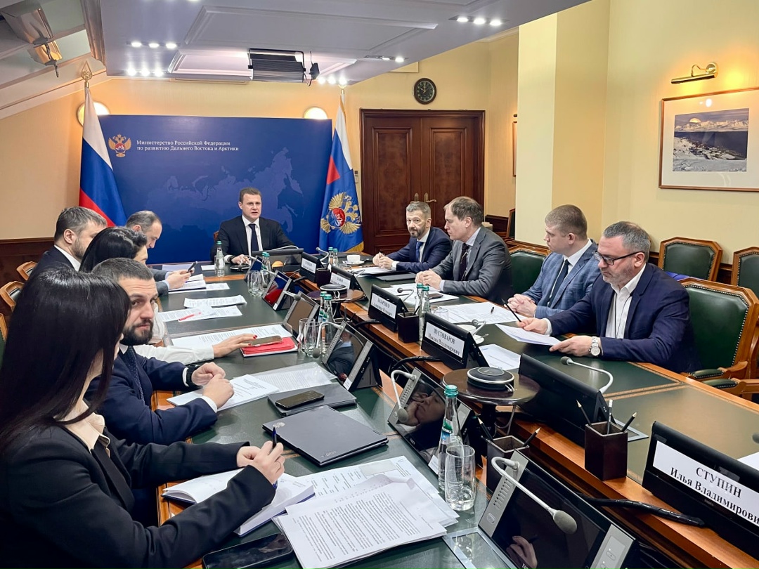 Глава Минвостокразвития Алексей Чекунков провел совещание по вопросам организации северного завоза.