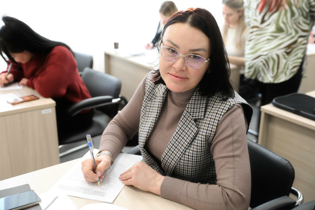 ТРУДОУСТРОЙСТВО Сегодня наш фоторепортаж о том, как прошел первый в 2026 году прием новых сотрудников на работу в ООО «Газпром переработка Благовещенск».