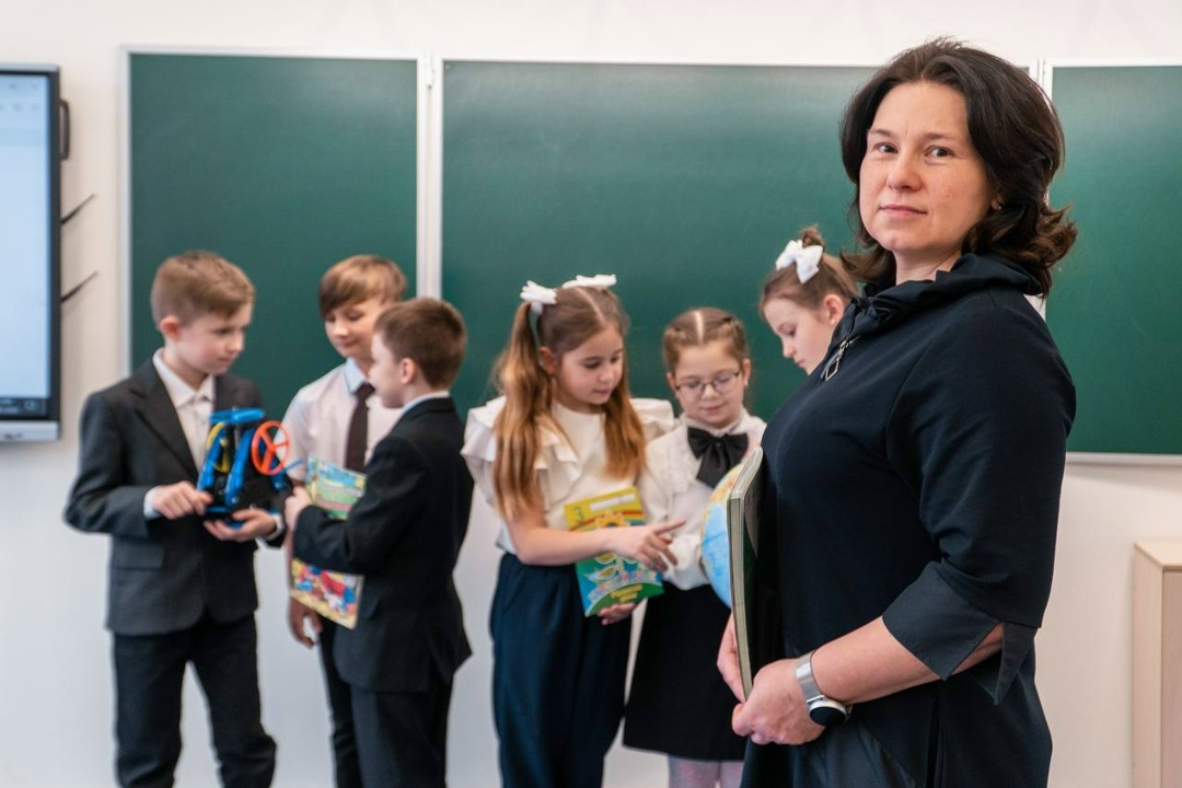 Дмитрий Чернышенко: В 2026 году более 1,1 млрд рублей будет направлено на программу «Земский учитель».