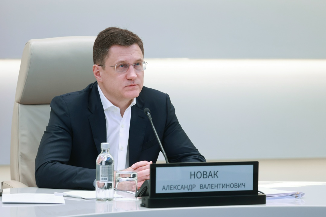 Александр Новак провел совещание по ситуации на рынке топлива.