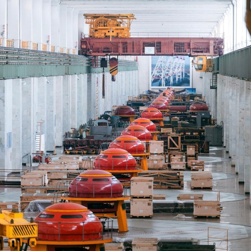 Чебоксарская ГЭС 15 января 1981 года была официально включена в число действующих предприятий Советского Союза Министерством энергетики и электрификации СССР.