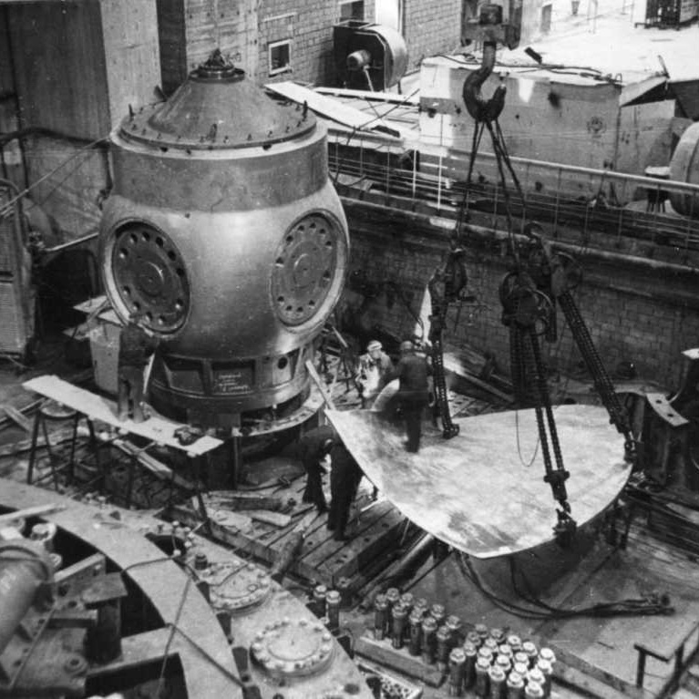 Чебоксарская ГЭС 15 января 1981 года была официально включена в число действующих предприятий Советского Союза Министерством энергетики и электрификации СССР.