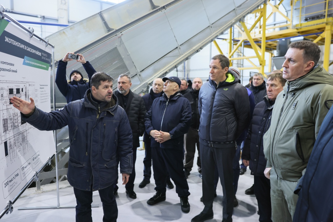 Дмитрий Патрушев осмотрел новые объекты обращения с твердыми коммунальными отходами в Республике Крым.