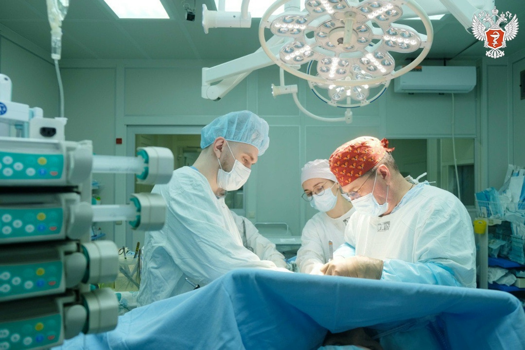 Свердловские врачи удалили опухоль весом более 60 килограммов