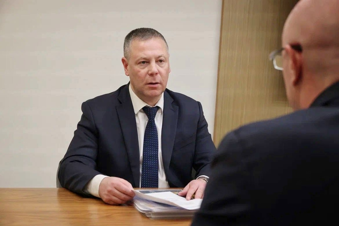 Дмитрий Чернышенко провел рабочую встречу с губернатором Ярославской области Михаилом Евраевым.