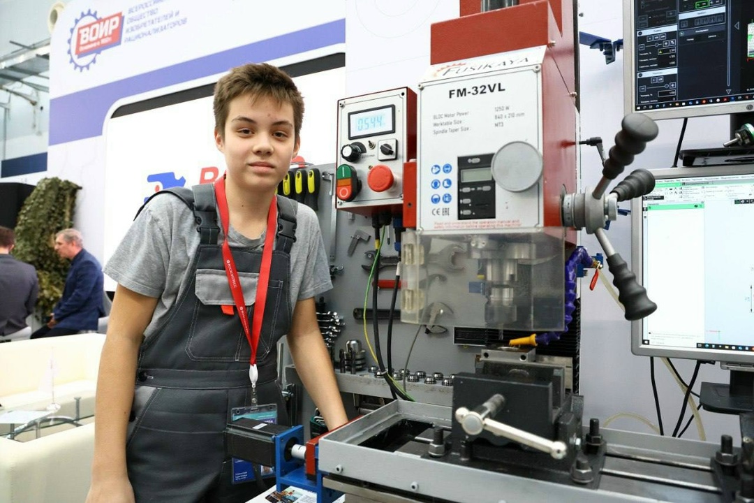 Дмитрий Чернышенко: Под эгидой ВОИР были созданы и внедрены в производство более 2 млн изобретений и разработок.