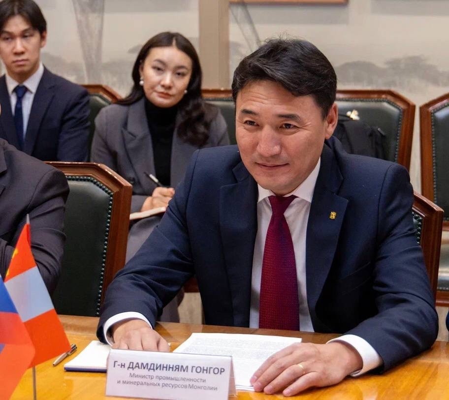 Сергей Цивилев провел рабочую встречу с Министром промышленности и минеральных ресурсов Монголии Дамдиннямом