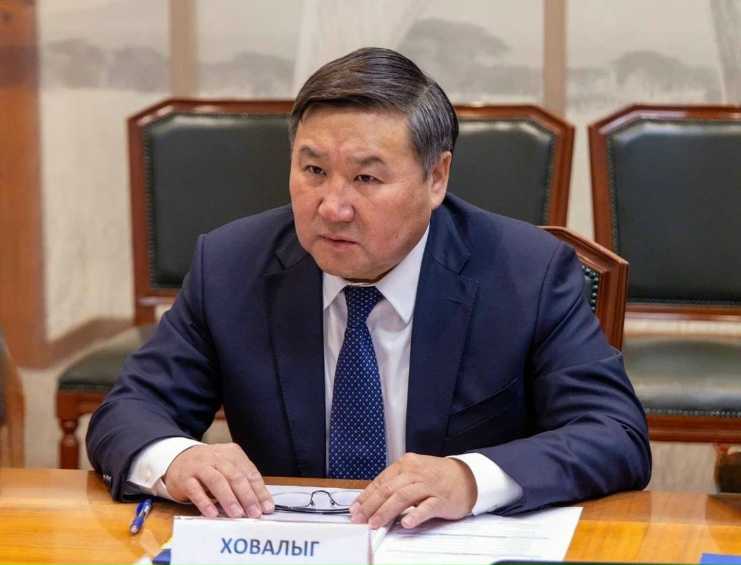 Сергей Цивилев провел рабочую встречу с Владиславом Ховалыгом