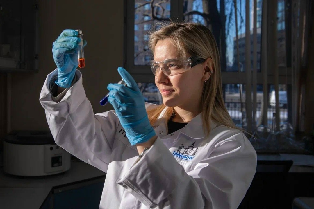 Дмитрий Чернышенко и Валерий Фальков поздравили аспирантов с профессиональным праздником.