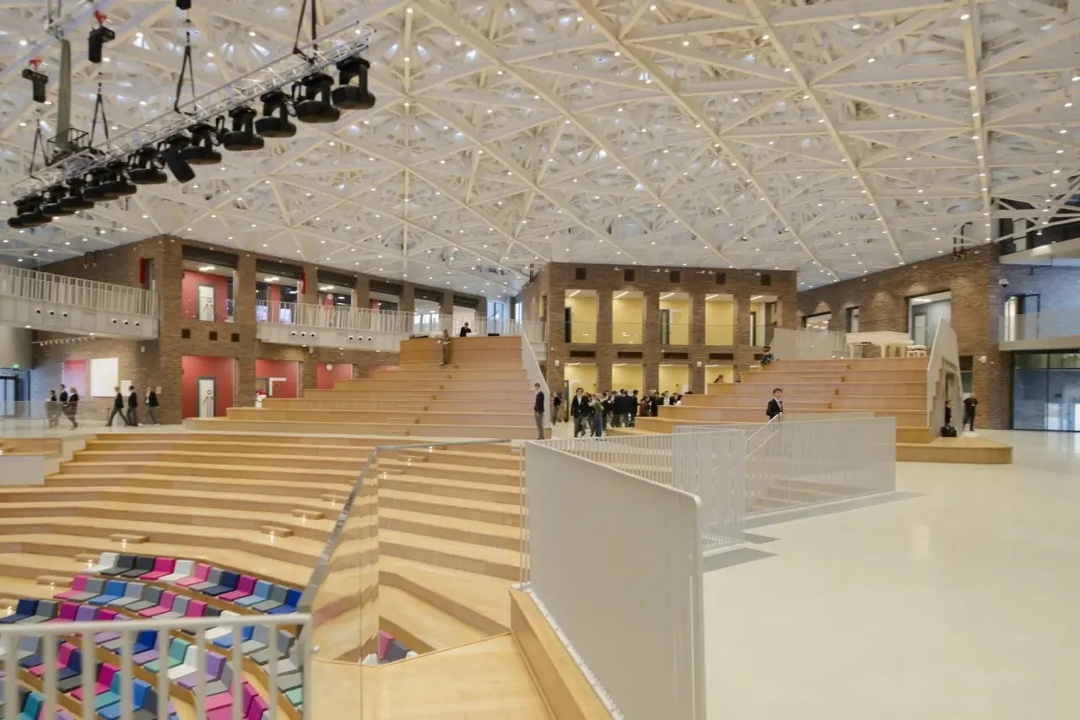 Глава Минстроя России Ирек Файзуллин совместно с губернатором Московской области Андреем Воробьевым и Раисом Республики Татарстан Рустамом Миннихановым посетил…