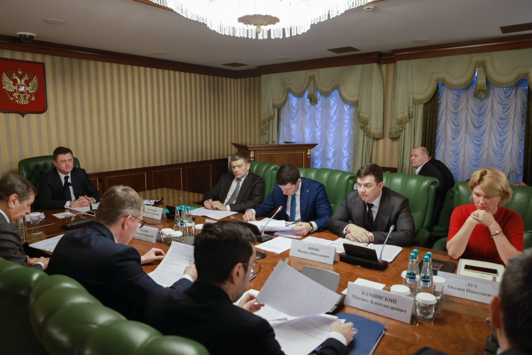 Александр Новак провел заседание подкомиссии по повышению устойчивости финансового сектора и отдельных отраслей экономики.