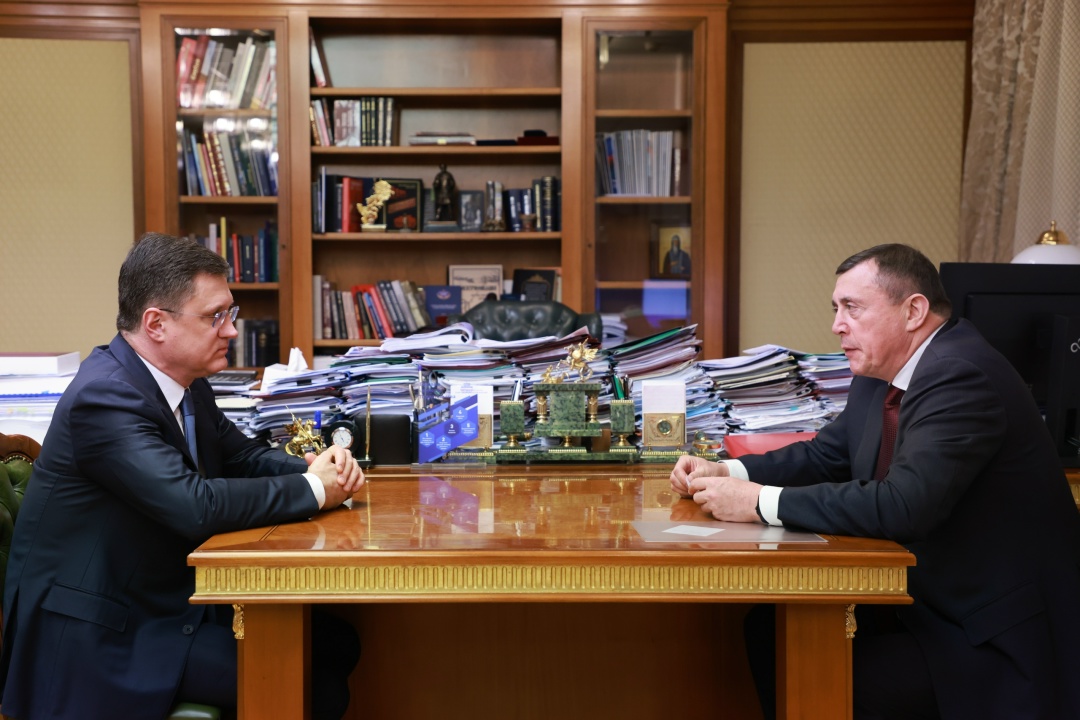 Александр Новак провел встречу с губернатором Сахалинской области Валерием Лимаренко.