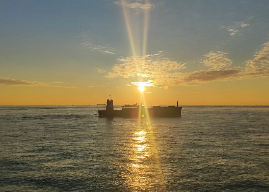 Первые рассветы 2026-го в открытом море