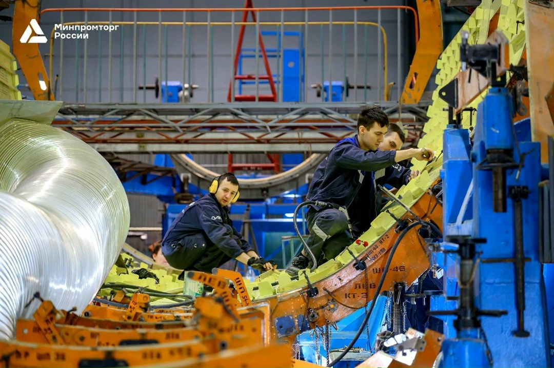 Антон Алиханов и Максим Решетников провели совещание координационного штаба по повышению производительности труда