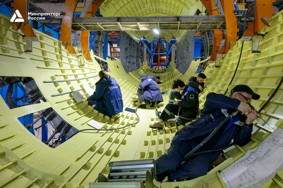 Антон Алиханов и Максим Решетников провели совещание координационного штаба по повышению производительности труда