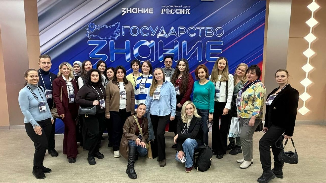 "Государственный служащий несёт служение. Его долг — делать всё зависящее от себя, и делать это немедленно, не во имя инструкции".