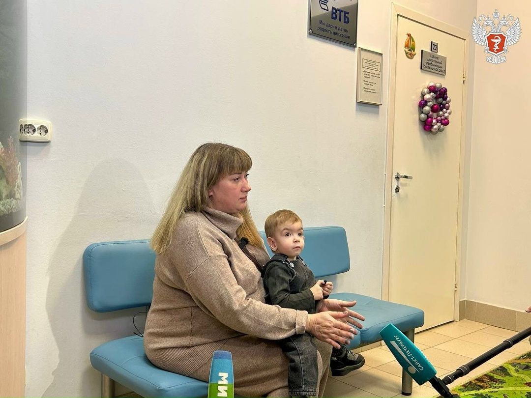 Врачи провели операцию двухлетнему малышу с двойной патологией