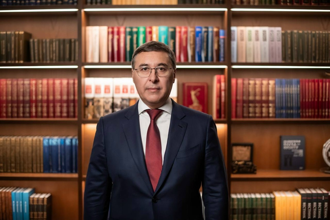 Глава Минобрнауки Валерий Фальков поздравил с Днем российского студенчества.