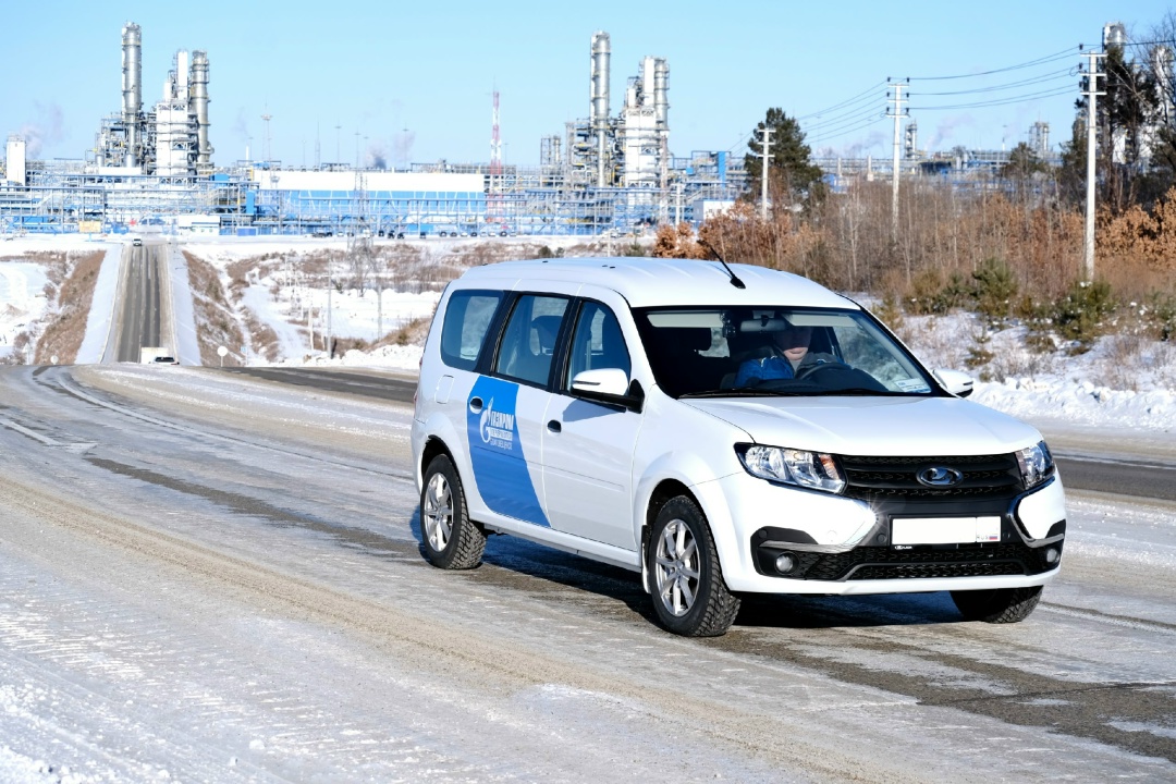 ПОПОЛНЕНИЕ АВТОПАРКА Автопарк ООО «Газпром переработка Благовещенск» пополнился новой отечественной техникой
