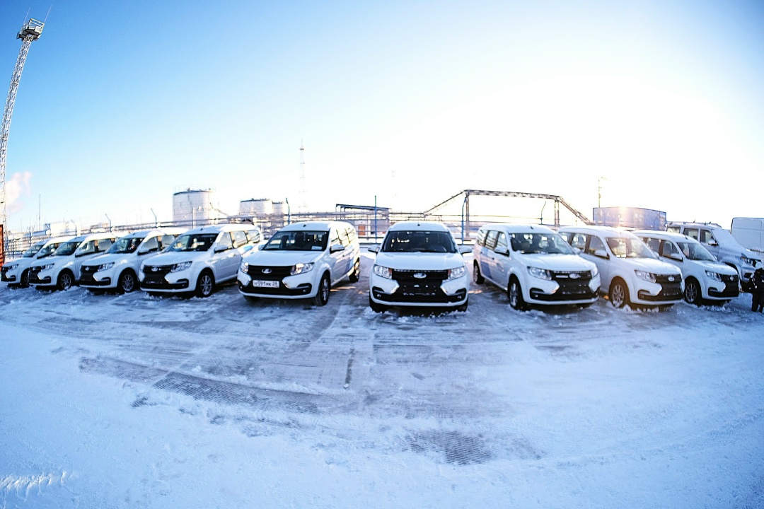 ПОПОЛНЕНИЕ АВТОПАРКА Автопарк ООО «Газпром переработка Благовещенск» пополнился новой отечественной техникой