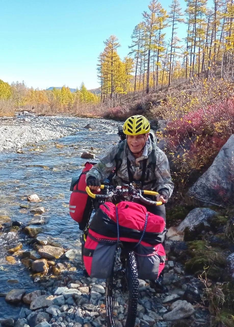 Страна глазами нефтяника За 15 лет — 9 фотовыставок, посвящённых красоте российских просторов. Такой творческий путь прошёл наш коллега из Урая — Антон Петров.