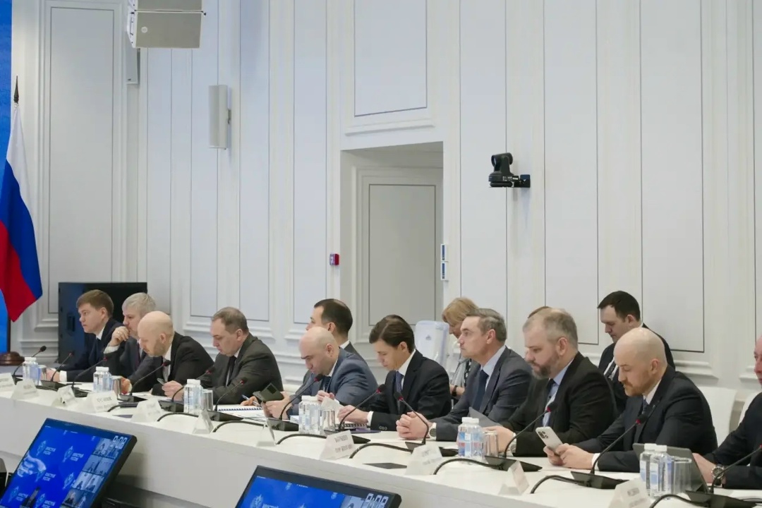 В Минстрое России прошло оперативное совещание под председательством Министра строительства и ЖКХ РФ Ирека Файзуллина