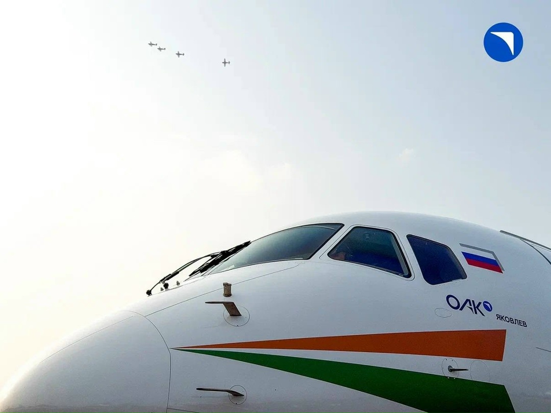 Новые Ил-114-300 и импортозамещенный «Суперджет» прилетели на выставку в Индию