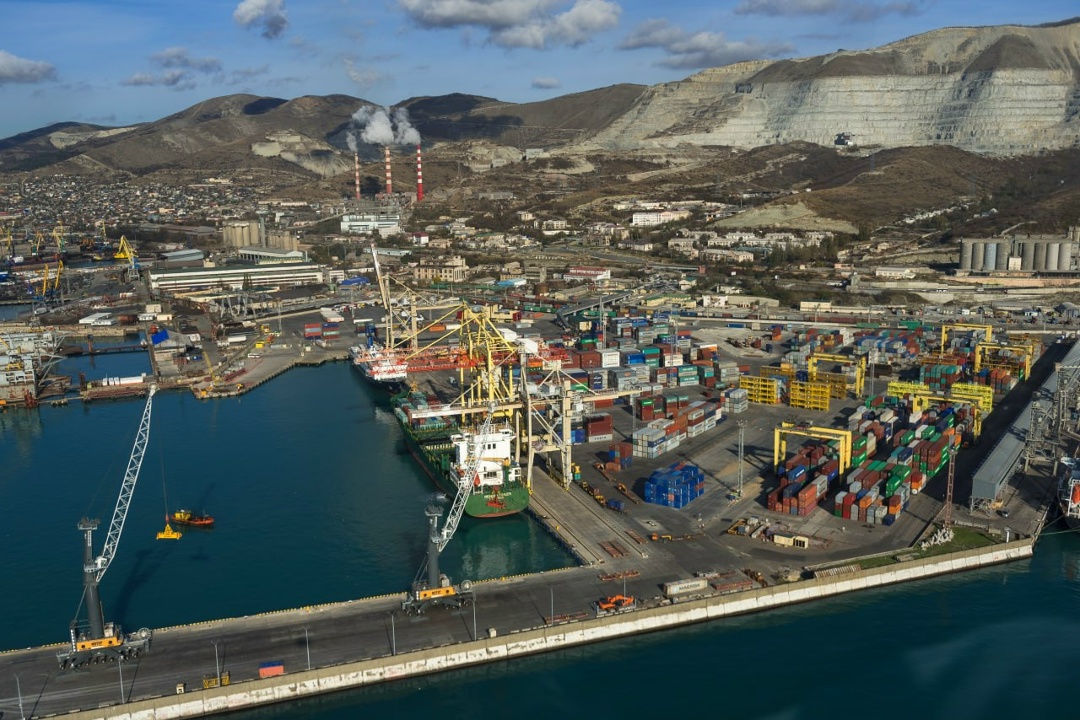 Было дело 10 лет назад В январе соцсети захватил тренд под названием «2026 — это новый 2016». Его суть — показать себя десять лет назад