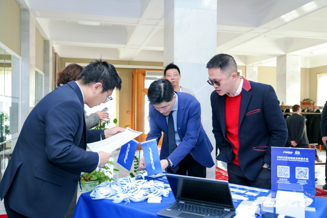 Негабаритные грузы из Китая в Россию любым маршрутом и точно в срок