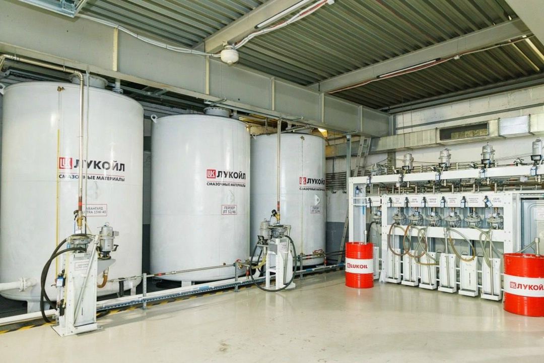Умный сервис ЛУКОЙЛ создал цифровую систему управления смазочными материалами для одного из крупнейших индустриальных клиентов.