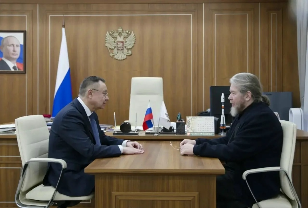 Министр строительства и ЖКХ РФ Ирек Файзуллин провел рабочую встречу с митрополитом Симферопольским и Крымским Тихоном