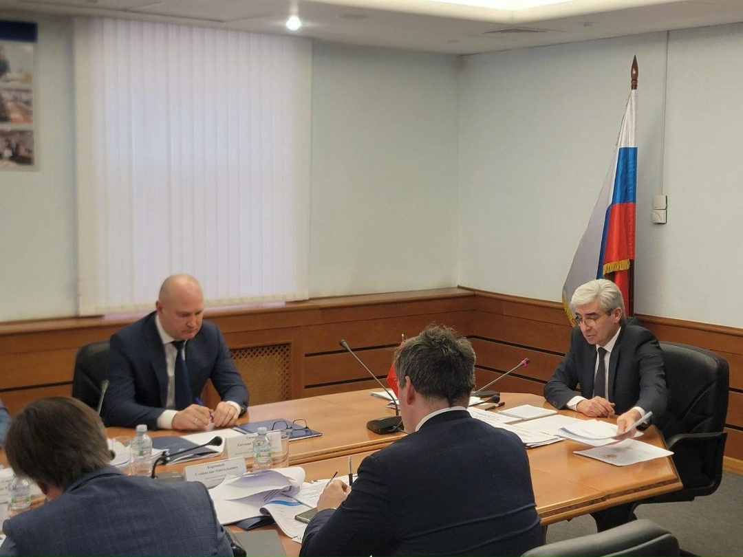 Под председательством Руководителя Федеральной службы по экологическому, технологическому и атомному надзору в Центральном управлении Ростехнадзора прошло…