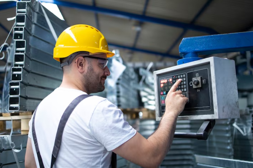 Более 3 млрд рублей может получить малый бизнес по программе льготного лизинга в 2026 году