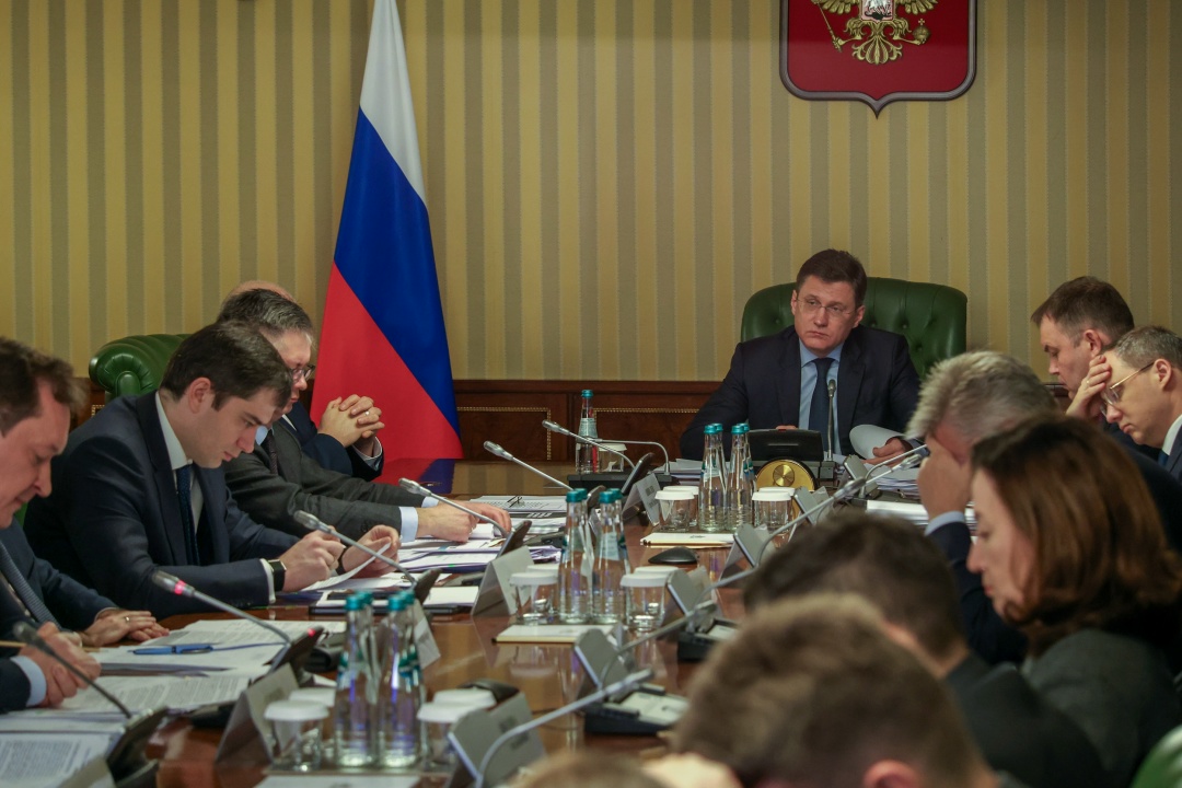 Александр Новак провел заседание подкомиссии по повышению устойчивости финансового сектора и отдельных отраслей экономики.