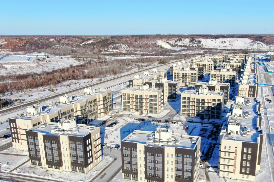 ДЕНЬ РИСОВАНИЯ СОЛНЦА НА СНЕГУ Сегодня, 31 января - День рисования солнца на снегу.