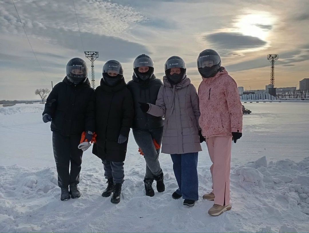 В зачет 71-ой зимней Спартакиады ПАО «ММК» прошли соревнования по картингу среди цехов женской группы.