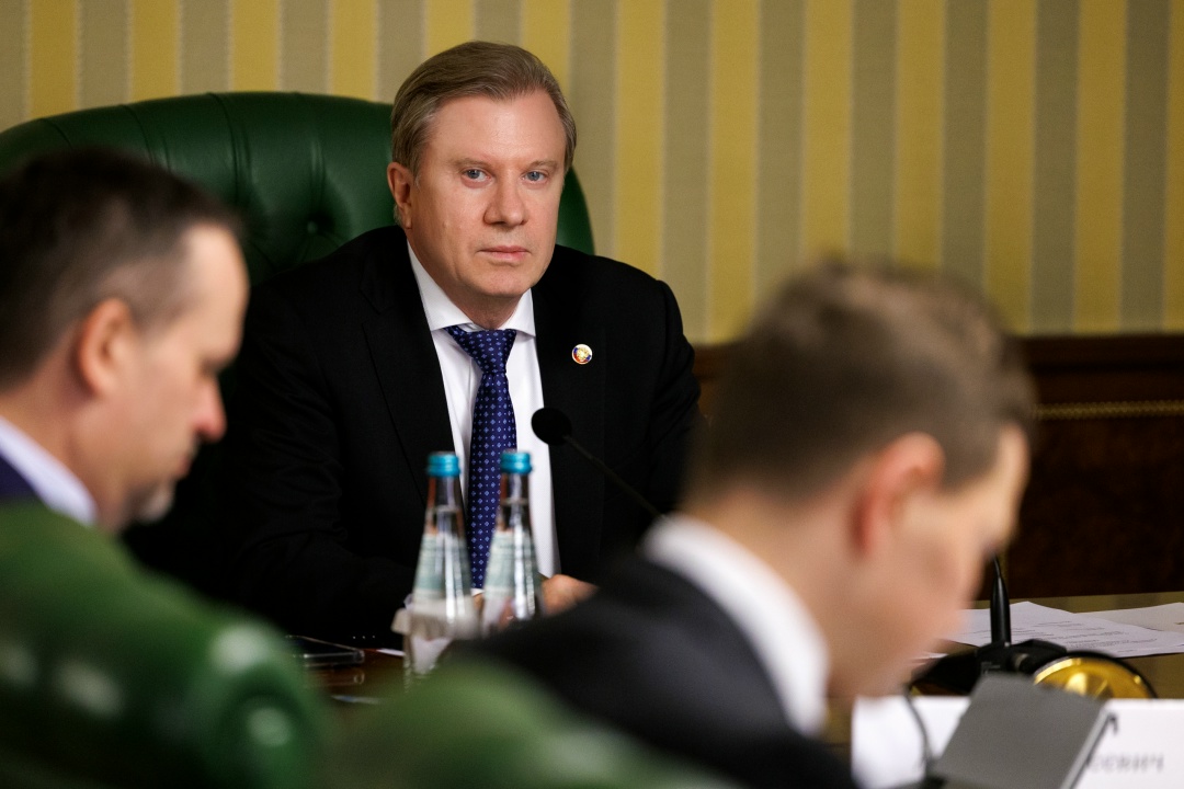 Виталий Савельев провел совещание, посвященное ходу работ по реконструкции аэропортов.