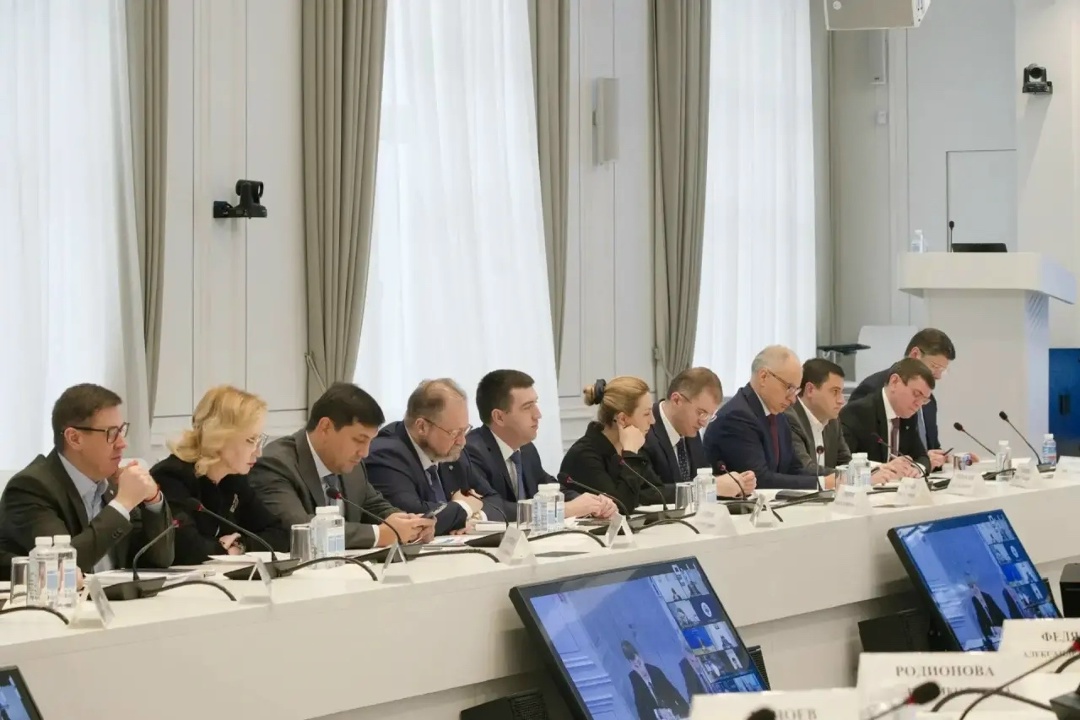 В Минстрое России прошло оперативное совещание под председательством Министра строительства и ЖКХ РФ Ирека Файзуллина