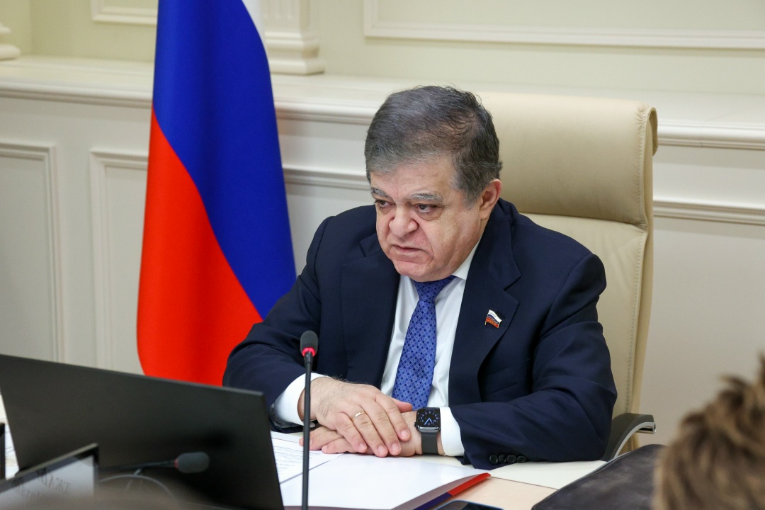 Владимир Джабаров: Комиссия СФ по защите госсуверенитета РФ будет активнее работать в регионах