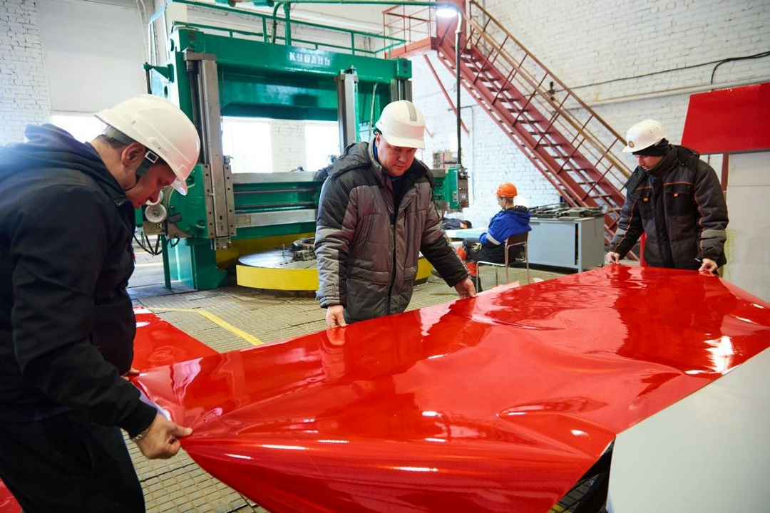 В Приморском карьере установлен памятный знак к юбилею Калининградской области