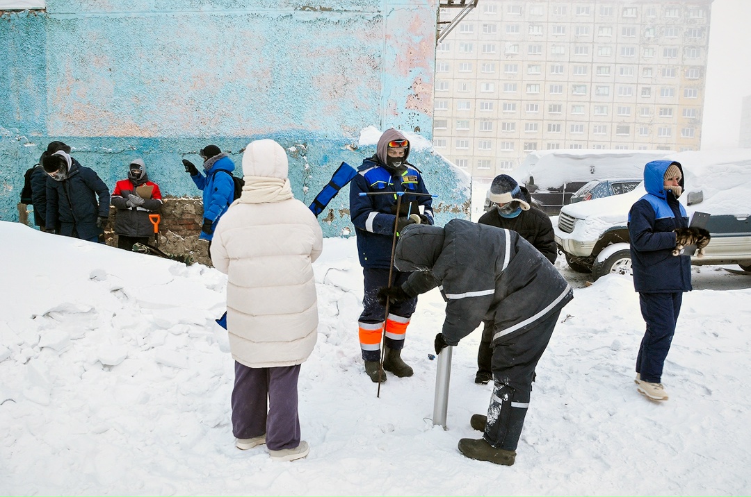 Лютые морозы и сугробы по пояс В таких условиях прошла третья зимняя полевая школа Заполярного государственного университета