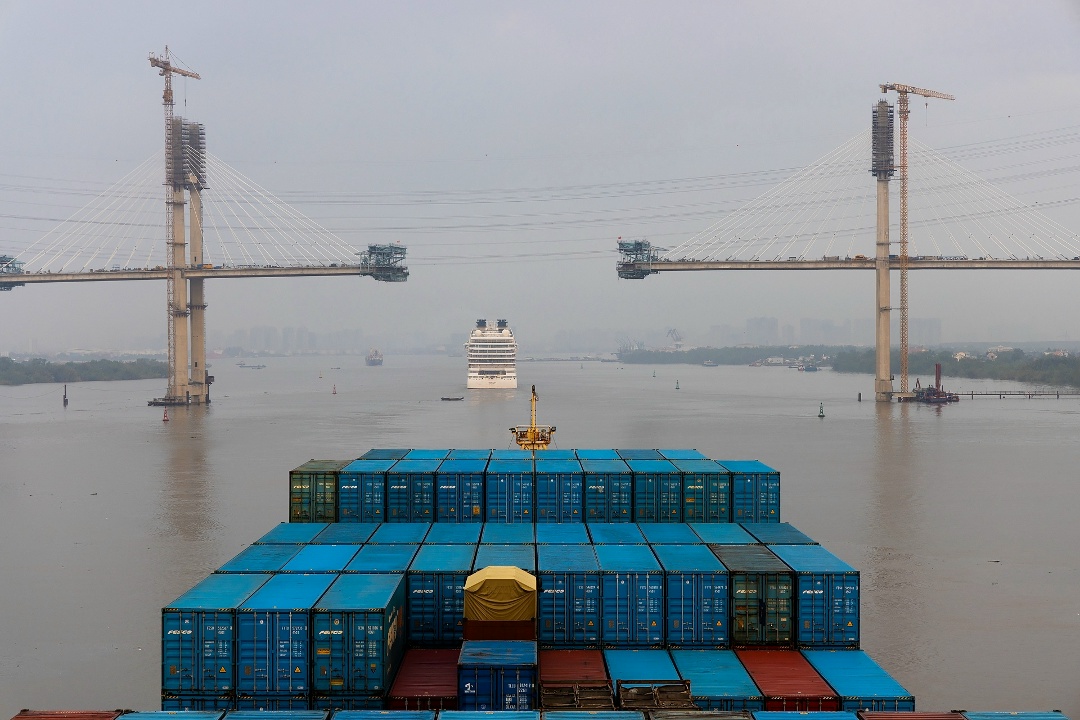 Плавание — не только море, закаты и дельфины. Это ещё и порты в разных странах, каждый из которых по-своему уникален и интересен.