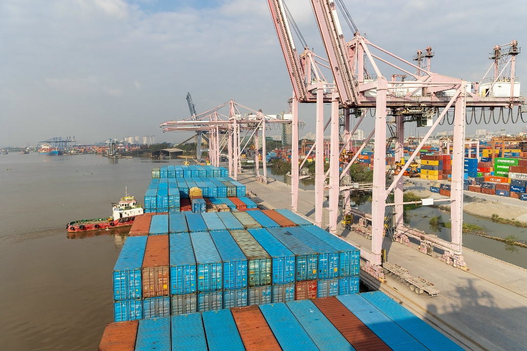 Плавание — не только море, закаты и дельфины. Это ещё и порты в разных странах, каждый из которых по-своему уникален и интересен.