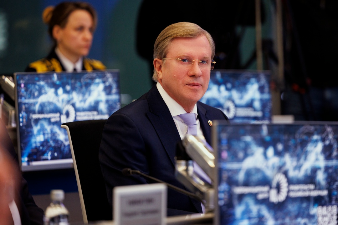 Виталий Савельев поздравил работников гражданской авиации с профессиональным праздником.